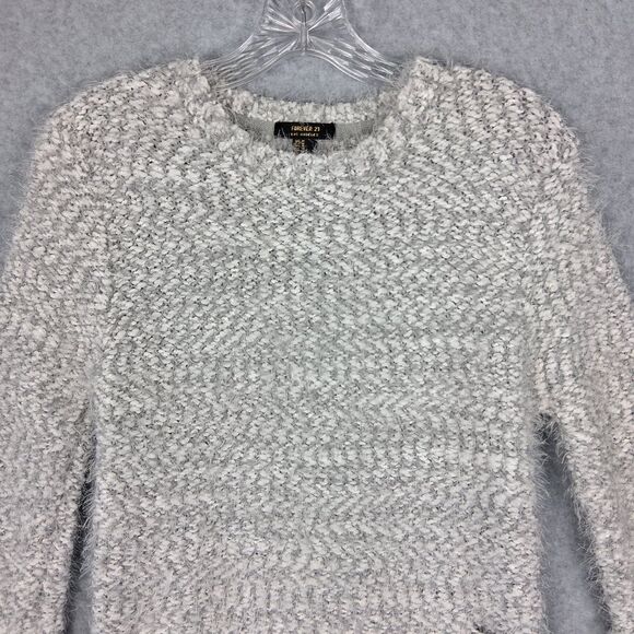 Forever 21 Women's Sweater Medium Heathered Gray  Fuzzy Eyelash Yarn Chunky Knit - Picture 5 of 10